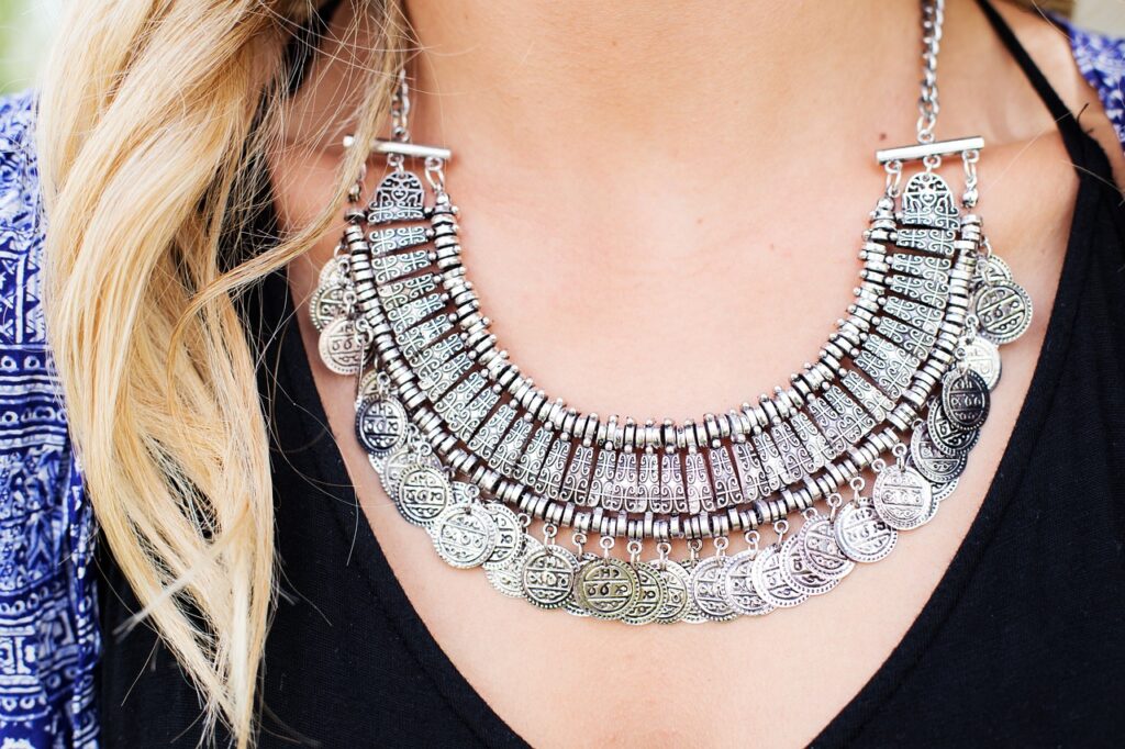 woman, necklace, jewelry, silver, accessory, accessorize, elegant, fashion, style, stylish, necklace, necklace, necklace, jewelry, jewelry, jewelry, jewelry, jewelry, silver